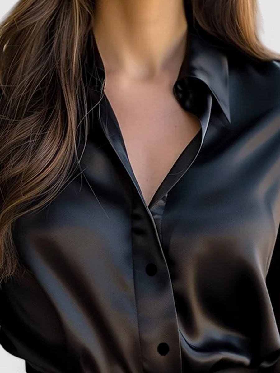 Emma Zachte Satijnen Blouse met Lange Mouwen