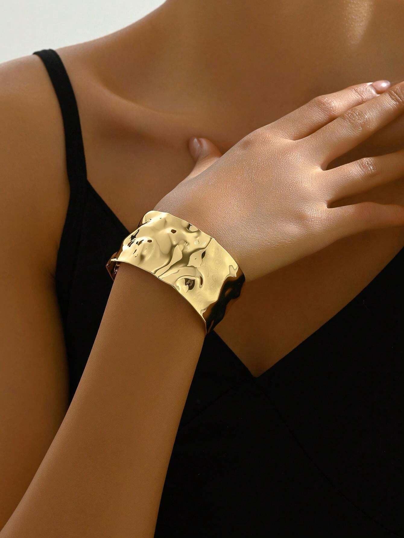 Amélie Gehamerde Gouden Armband