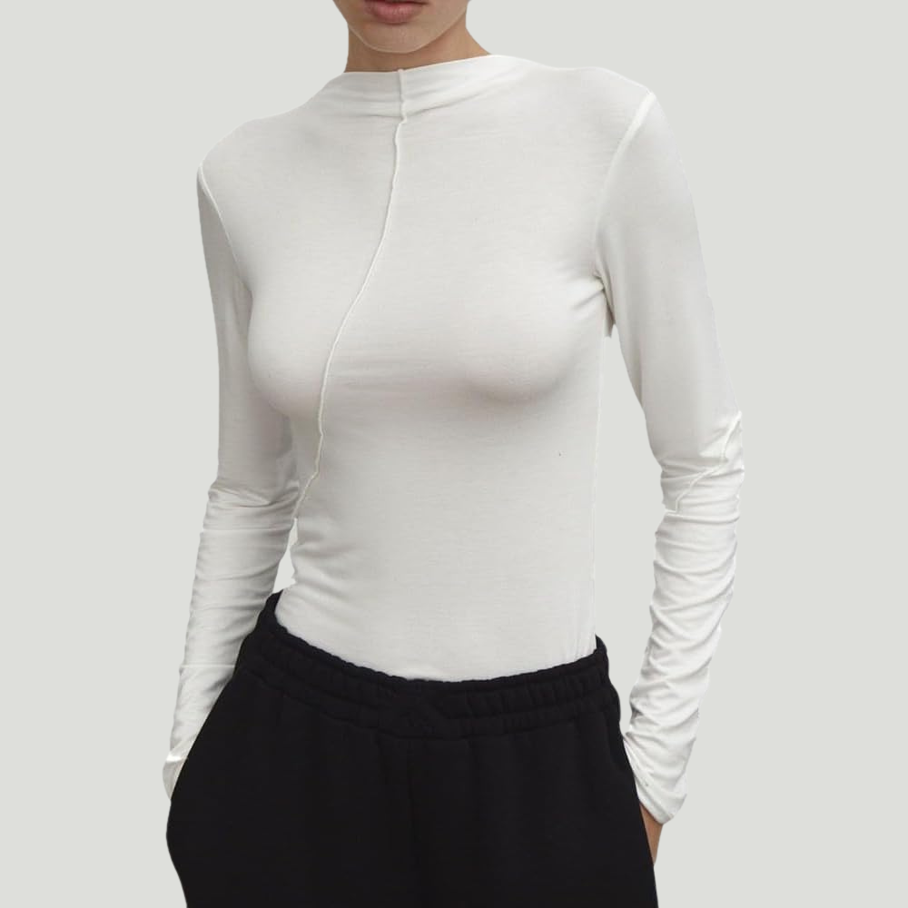 Celina | Chic Slim Fit Top met Spliced Design