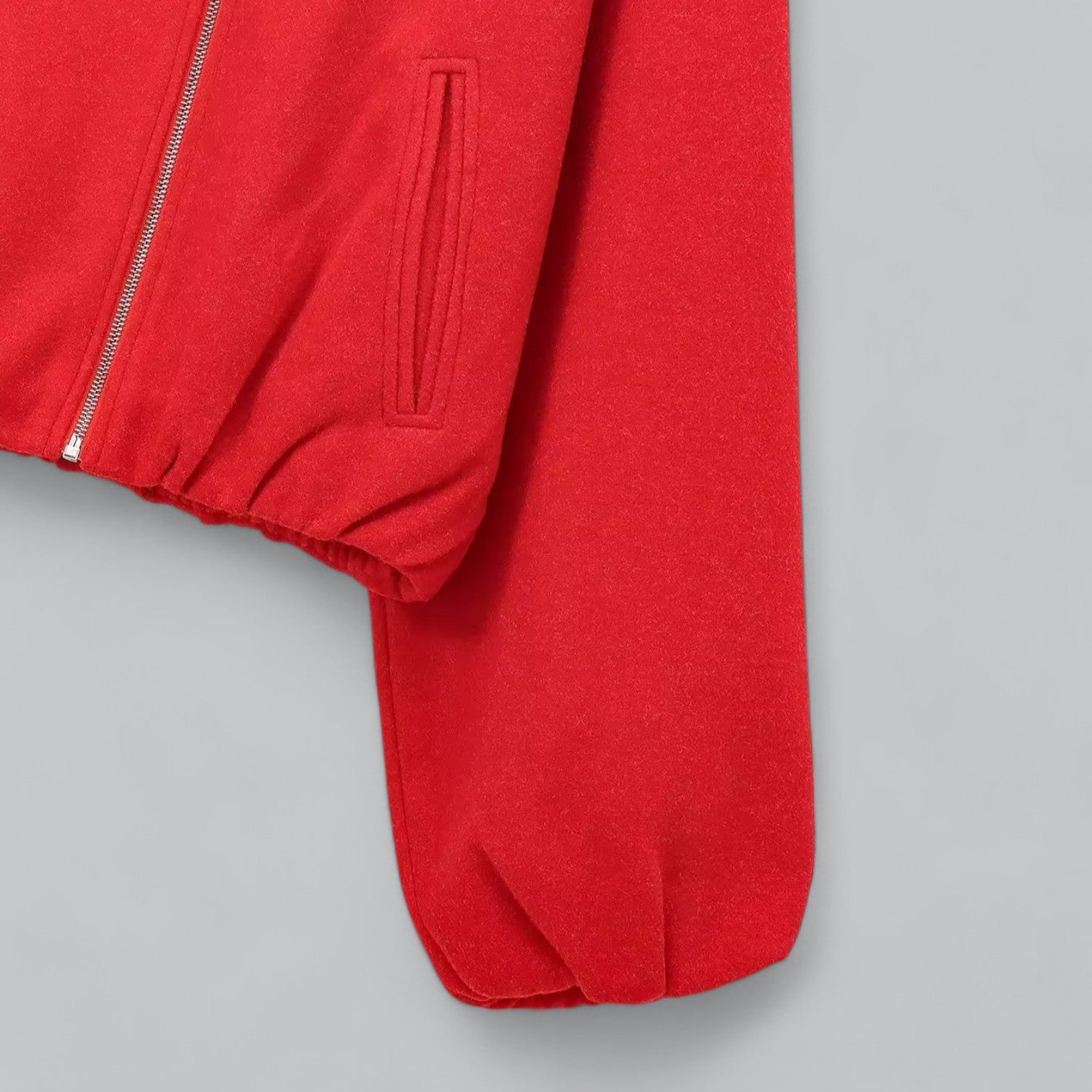 Isla - Retro Cropped Puffer Jacket met Stretch Zoom en Rits