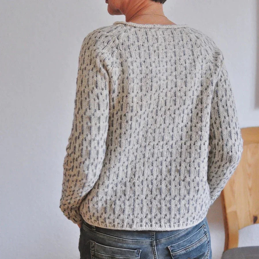 Victoria – Elegante Gebreide Jumper met Boothals