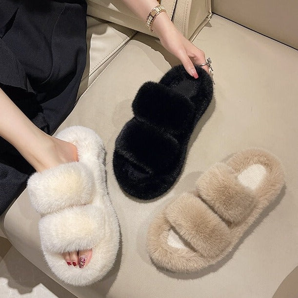 Tessa Luxe Faux Fur Slippers - Comfortable and Trendy Slippers for Home and Outdoors