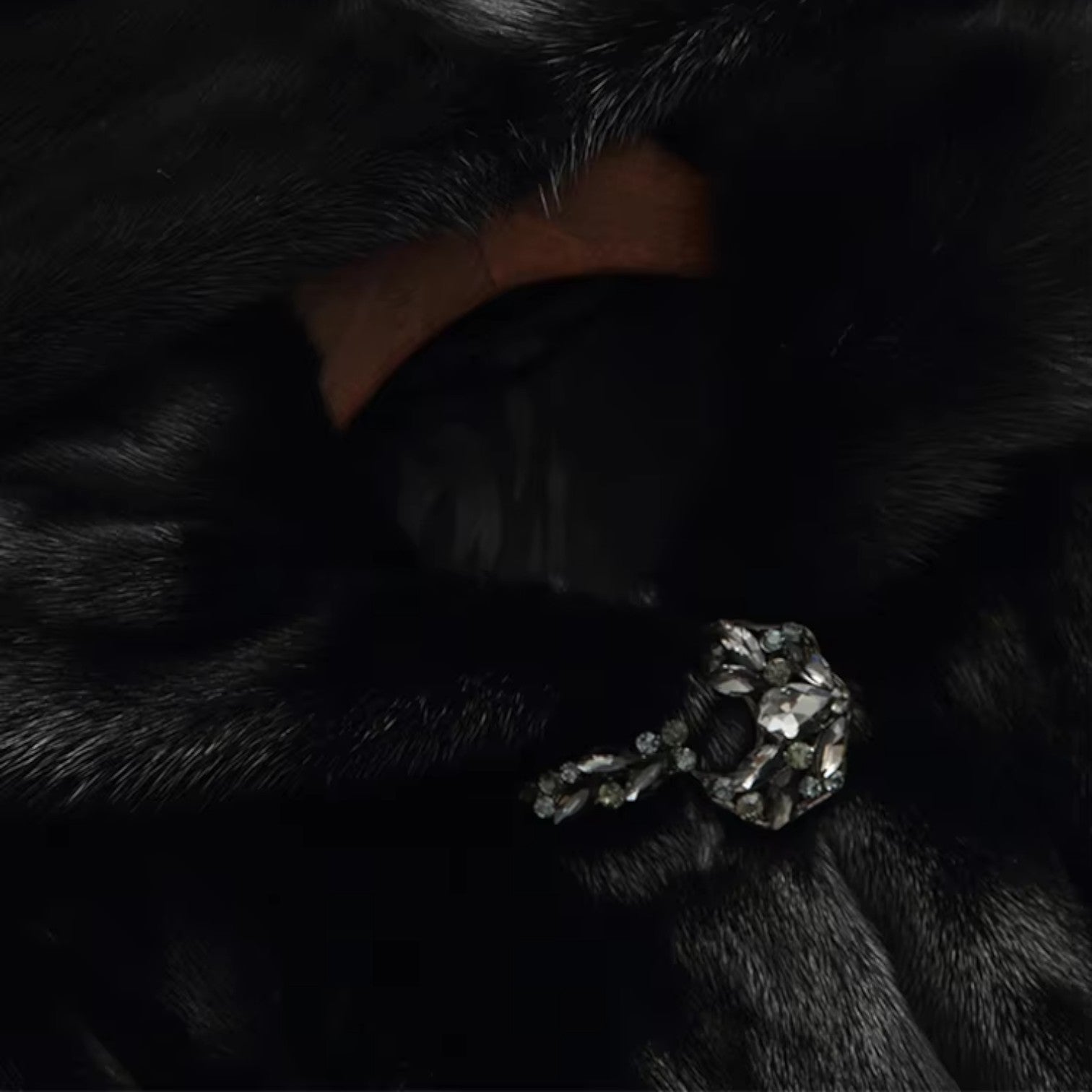 Amara - Luxe Hooded Faux Fur Winterjas