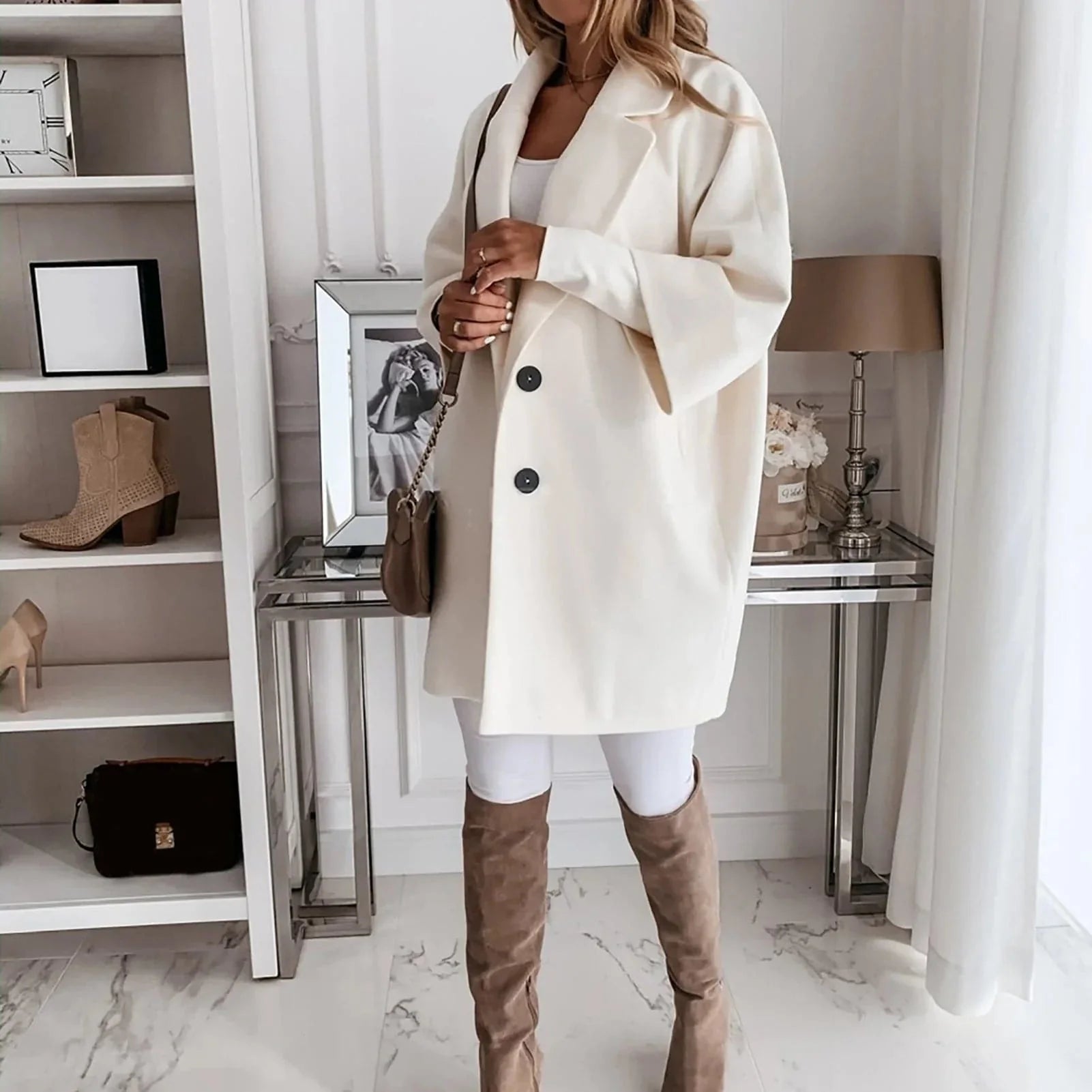 Yara's Luxe Winterjas - Tijdloze Elegantie en Comfort voor Elke Gelegenheid