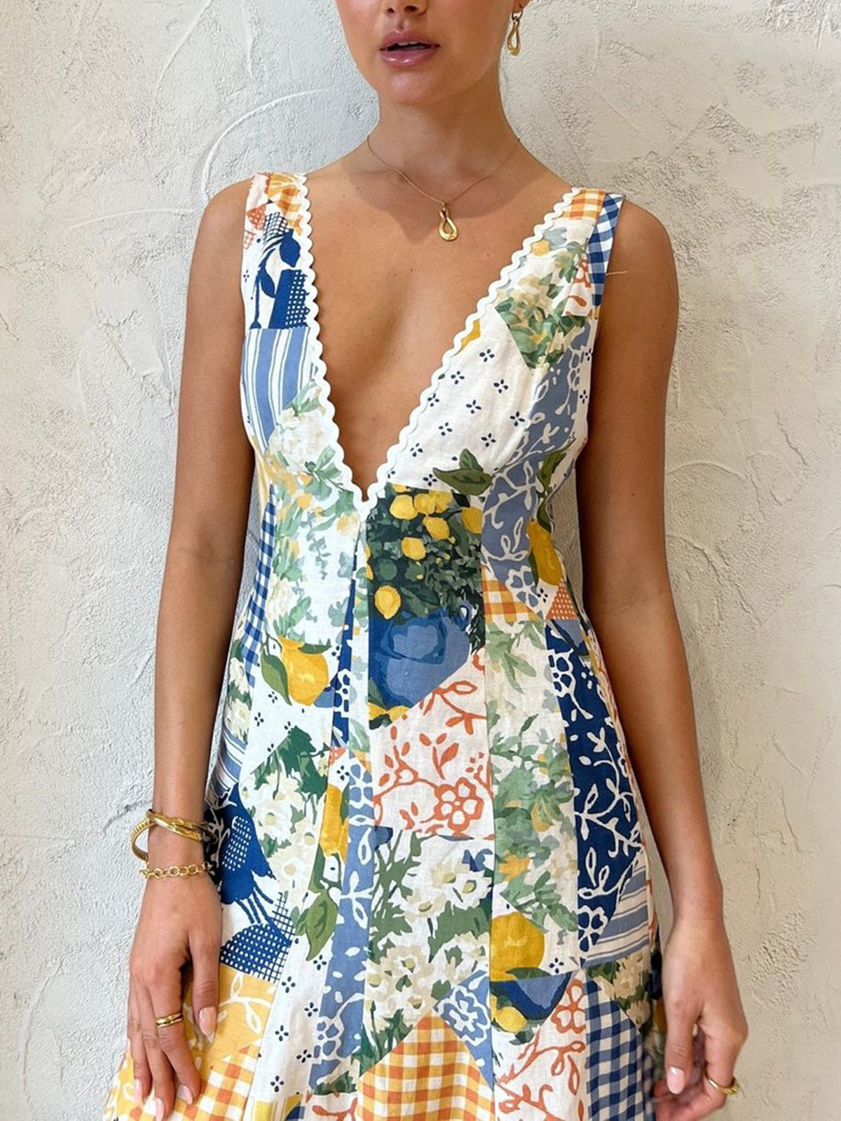 Luna Zachte Bohemian Maxi Jurk met V-Hals en Patchworkdetails