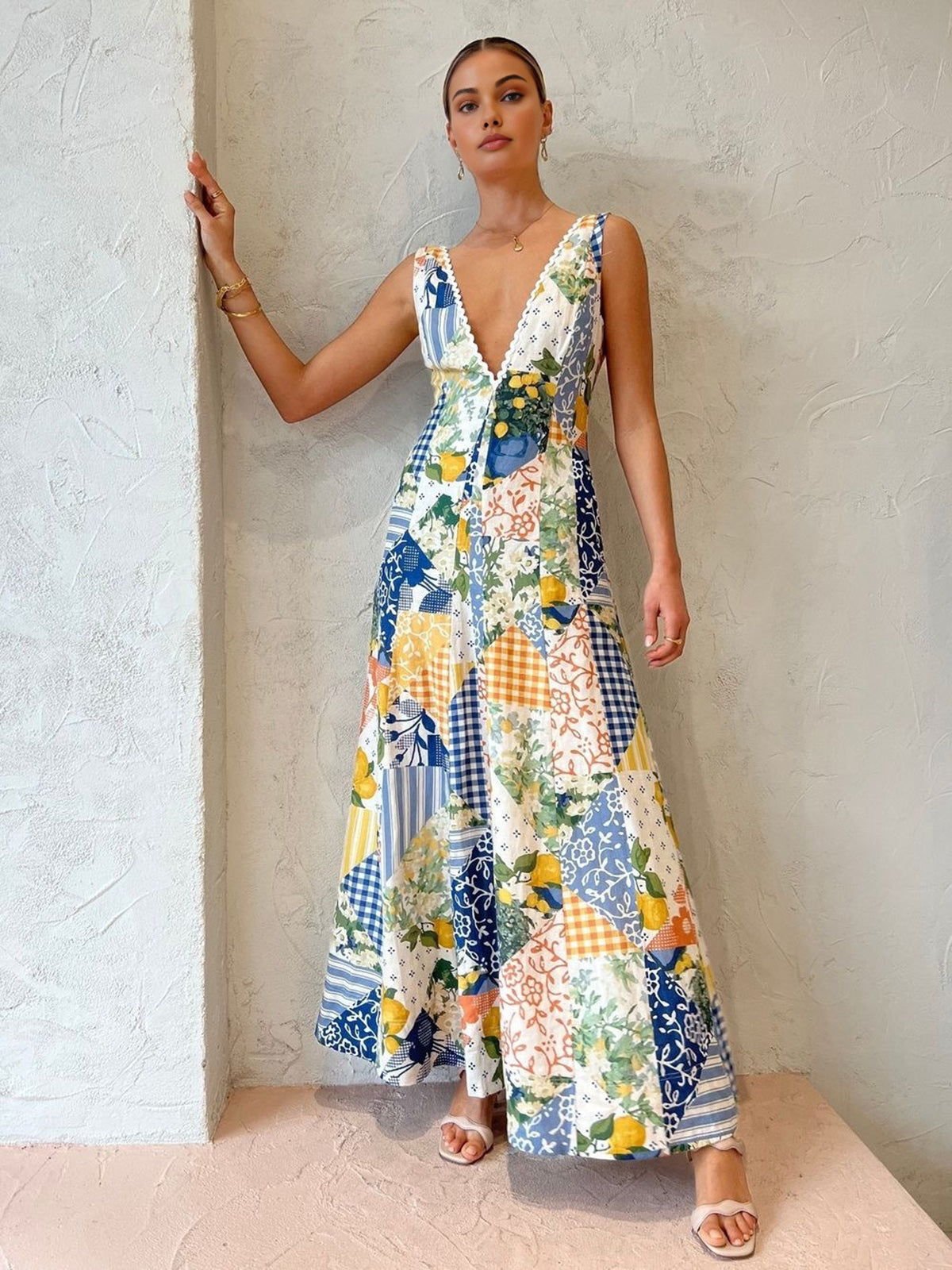 Luna Zachte Bohemian Maxi Jurk met V-Hals en Patchworkdetails