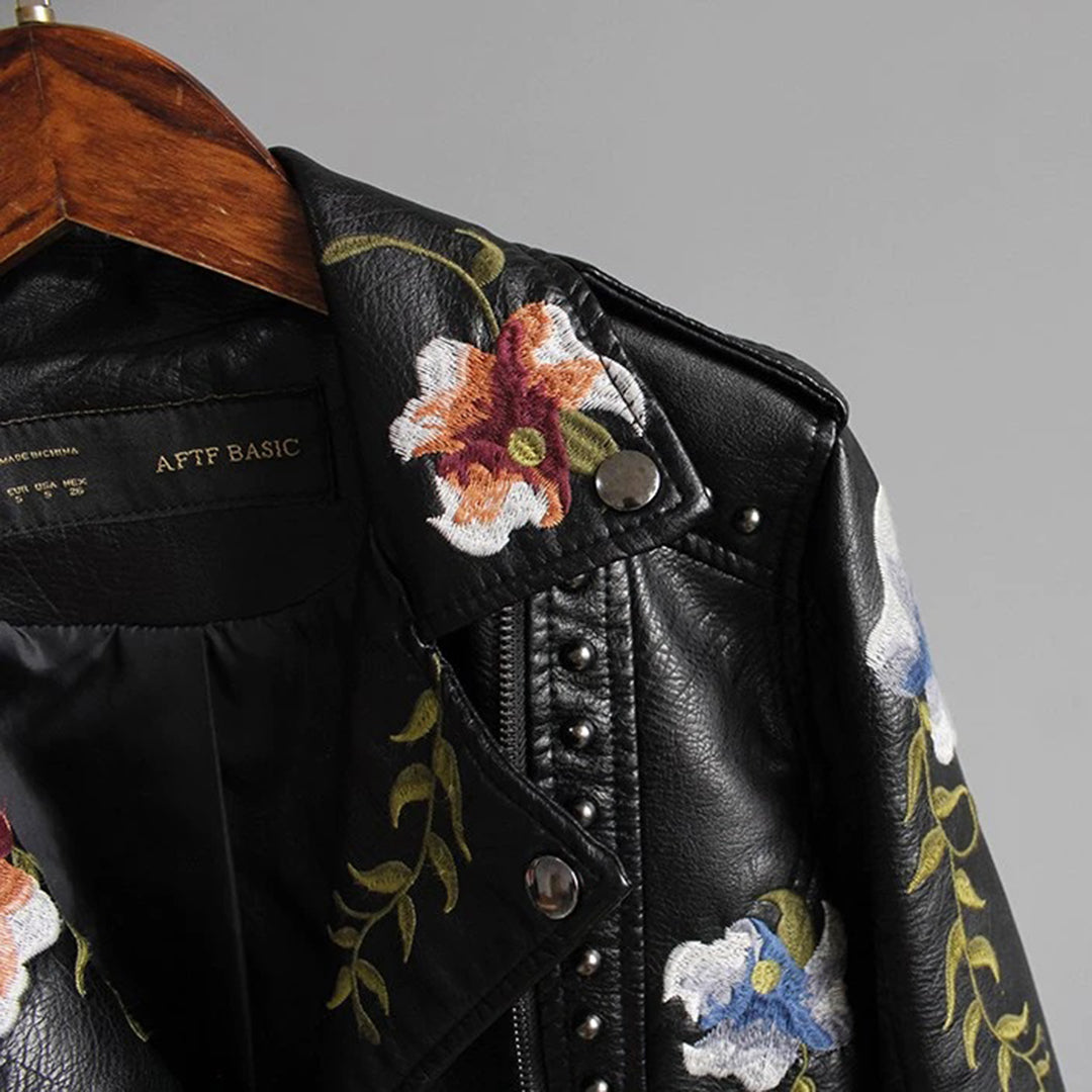 Vera - Luxe Geborduurd Leren Jack