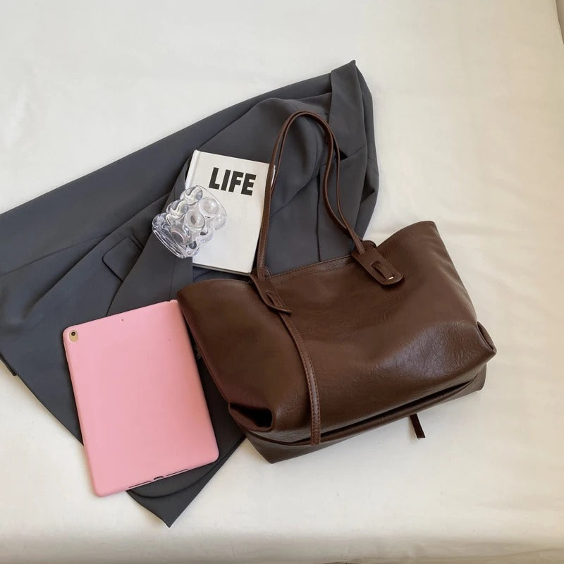 Zafira's Luxe Draagtas van Premium Vegan Leer: Een Stijlvolle Keuze voor de Bewuste Vrouw