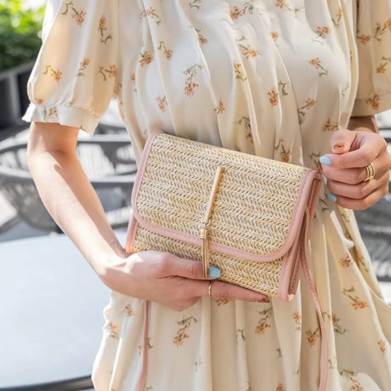 Lila - Boho Chic Straw Handbag