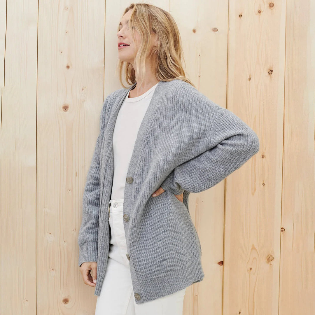 Emma Luxe Cardigan - The perfect combination of comfort and style for your wardrobe. Wrap yourself in luxury with this wonderfully soft and lightweight cocoon cardigan, designed to enhance your everyday look.