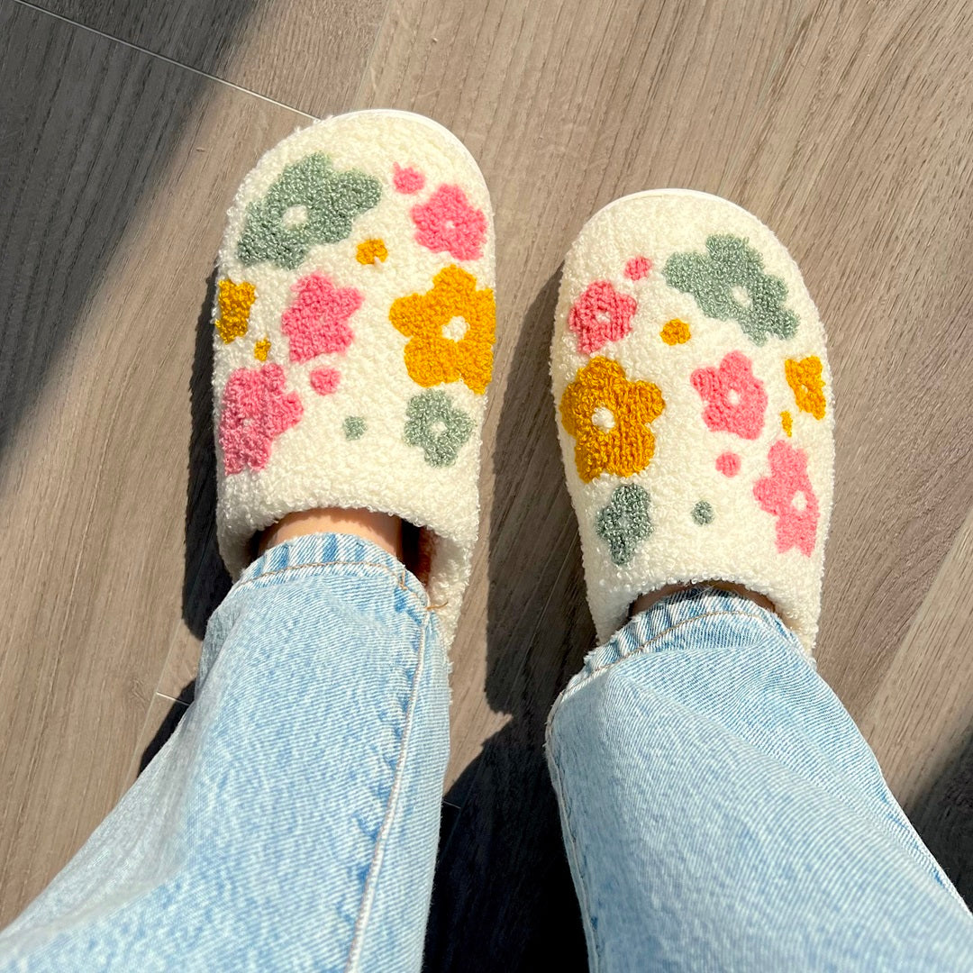 Livia Luxe Flower Slippers - Comfortable Slip-ons with Plush Lining and Anti-Slip Soles
