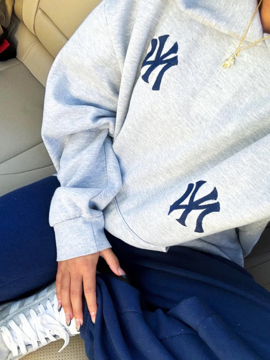 Mila - Luxe Comfortabele Hoodie met Stijlvolle Borduursels
