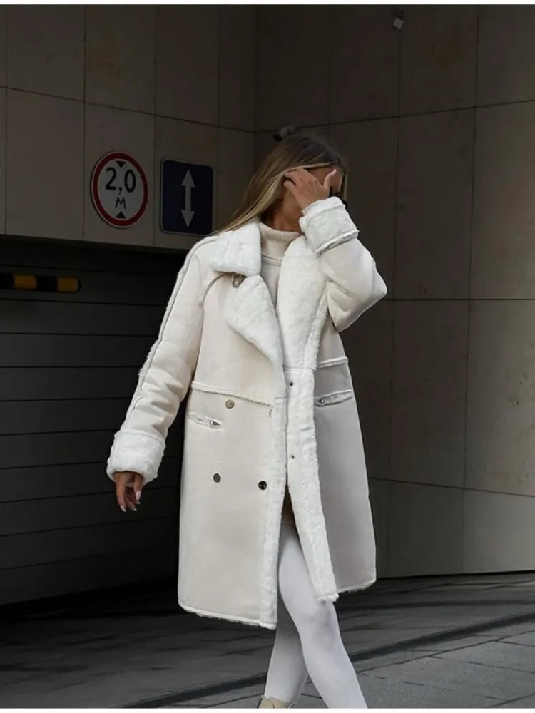 Victoria Lange Shearling Teddyjas met Dubbele Knoopsluiting