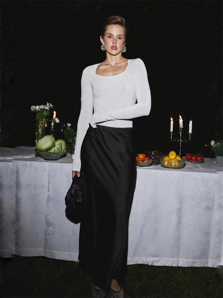 Sophia Luxe Satin Rok: De Essentie van Elegantie