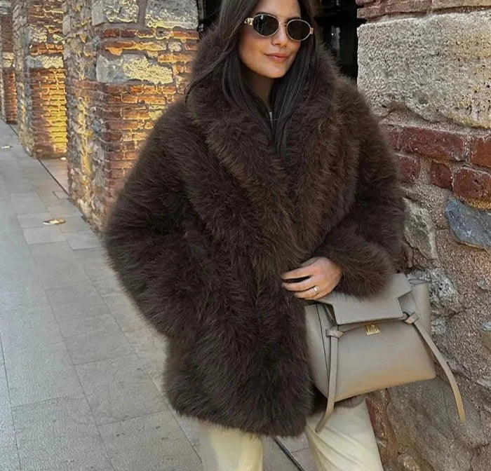 Yara Luxe Dames Faux Fur Overjas met Batwing Mouwen en Vintage Details