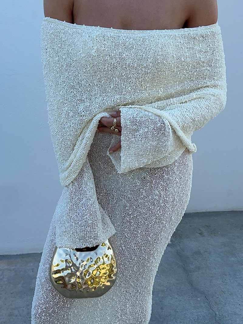 Marissa - Ribgebreide Bouclé Maxi Jurk met Off-Shoulder Halslijn