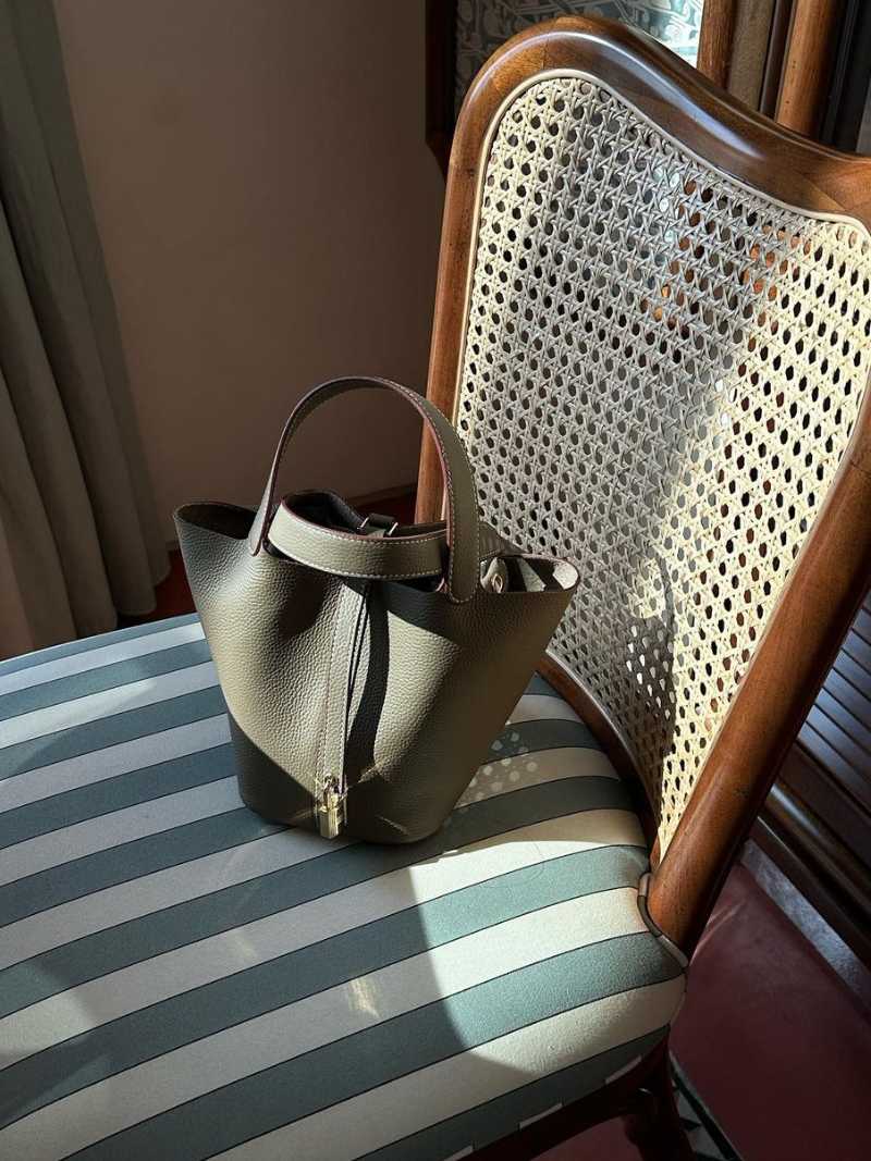 Sophie Luxe Bucket Tas - Elegant en Veelzijdig Design met Premium Vegan Leer