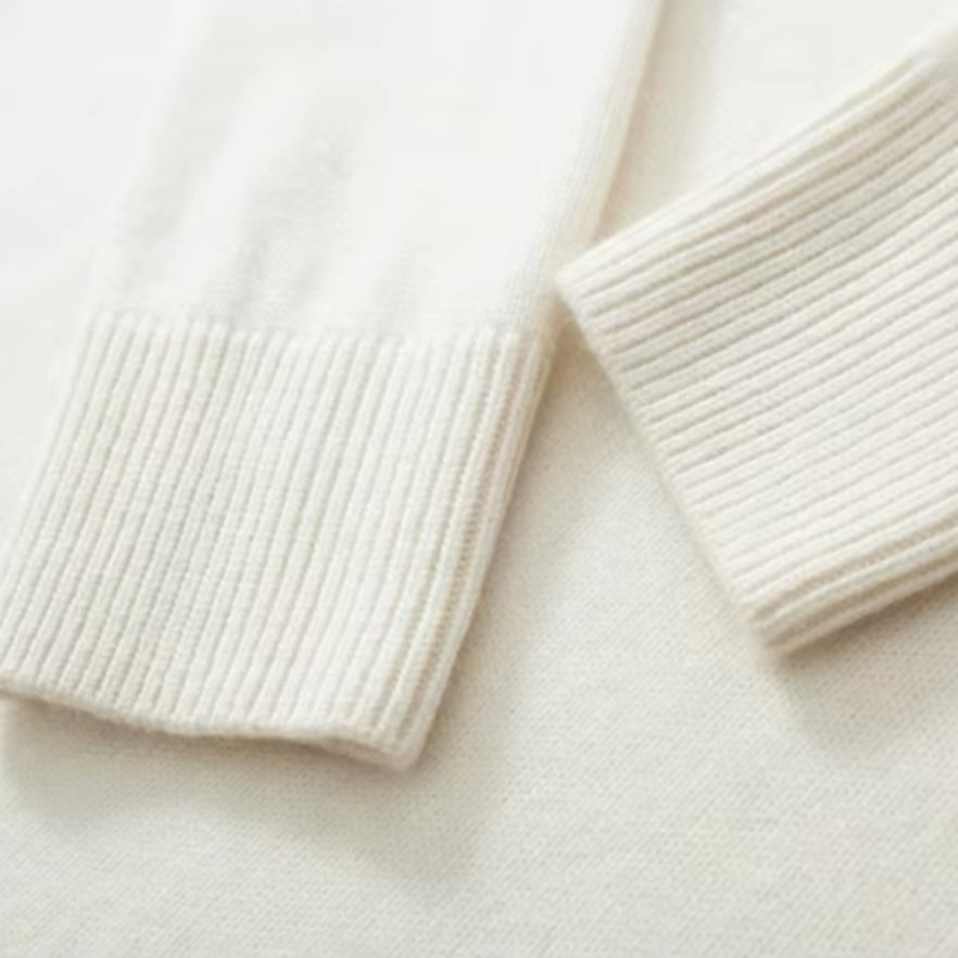 Vivienne - Luxe Cashmere Sweater - Elegance and Comfort