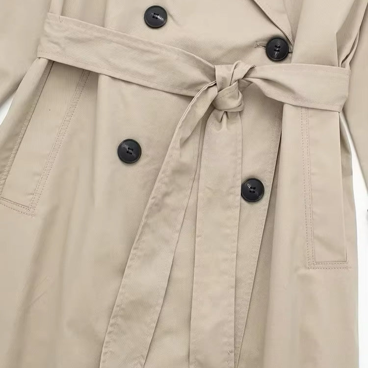 Aurelia - Luxe Dubbelrijige Trenchcoat met Tailleband