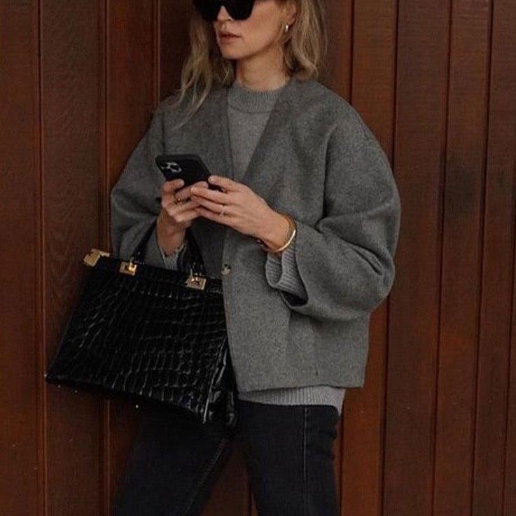 Alice Oversized Cropped Jacket – Minimalistische Elegance voor Elke Dag