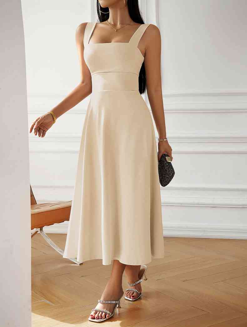Isabelle Elegant Midi Dress with Square Neckline and Bow Detail