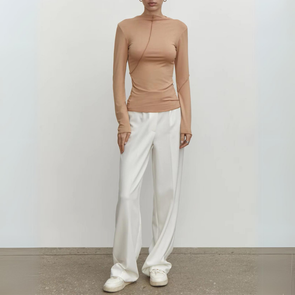 Celina | Chic Slim Fit Top met Spliced Design