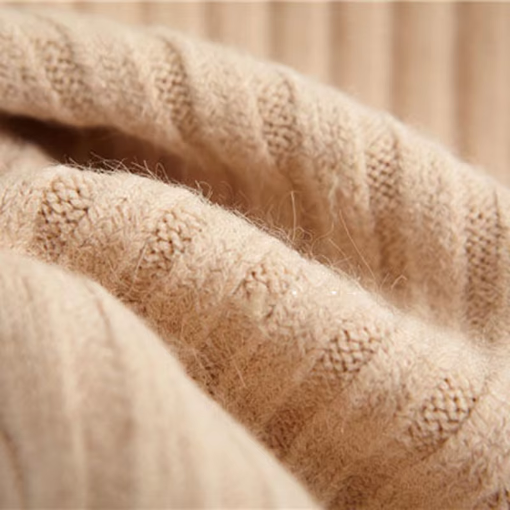 Charlotte - Elegante Turtleneck Sweater met Zijslit