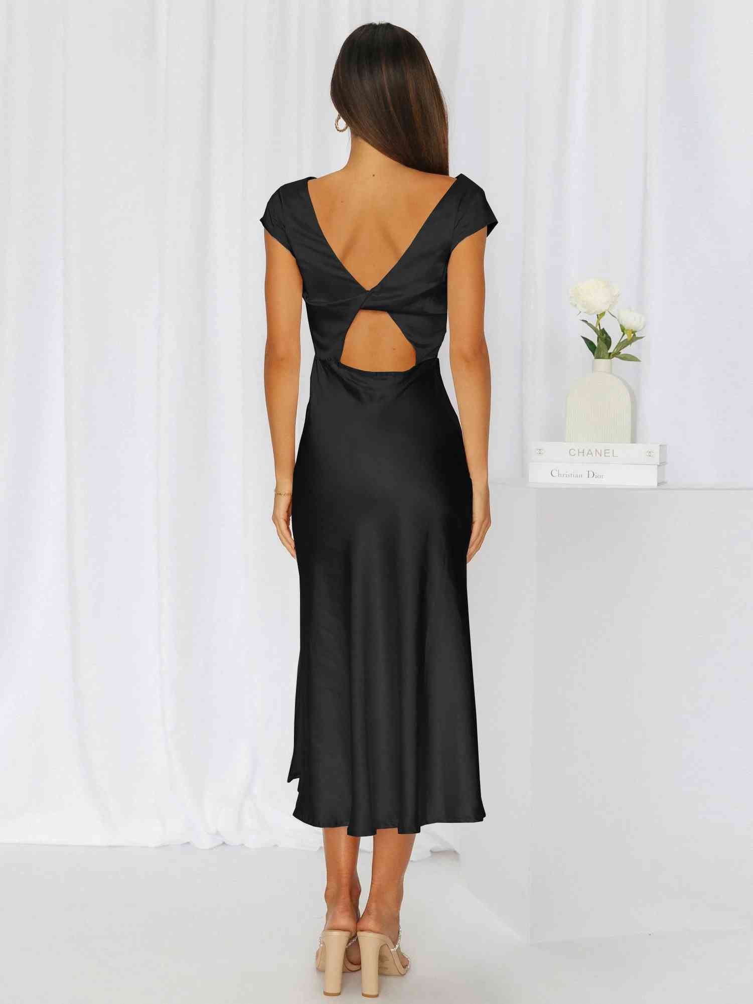 Isla Elegante Mouwloze Midi Jurk – Stijlvol & Verfijnd
