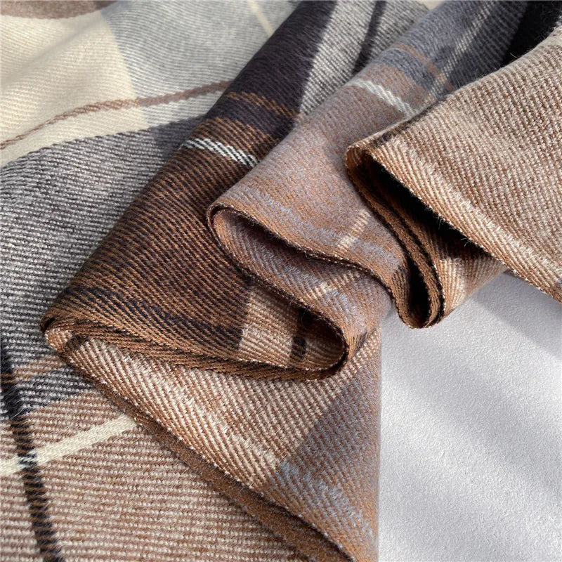 Yara's Luxe Sjaal met Hoogwaardig Comfort en Elegante Stijl