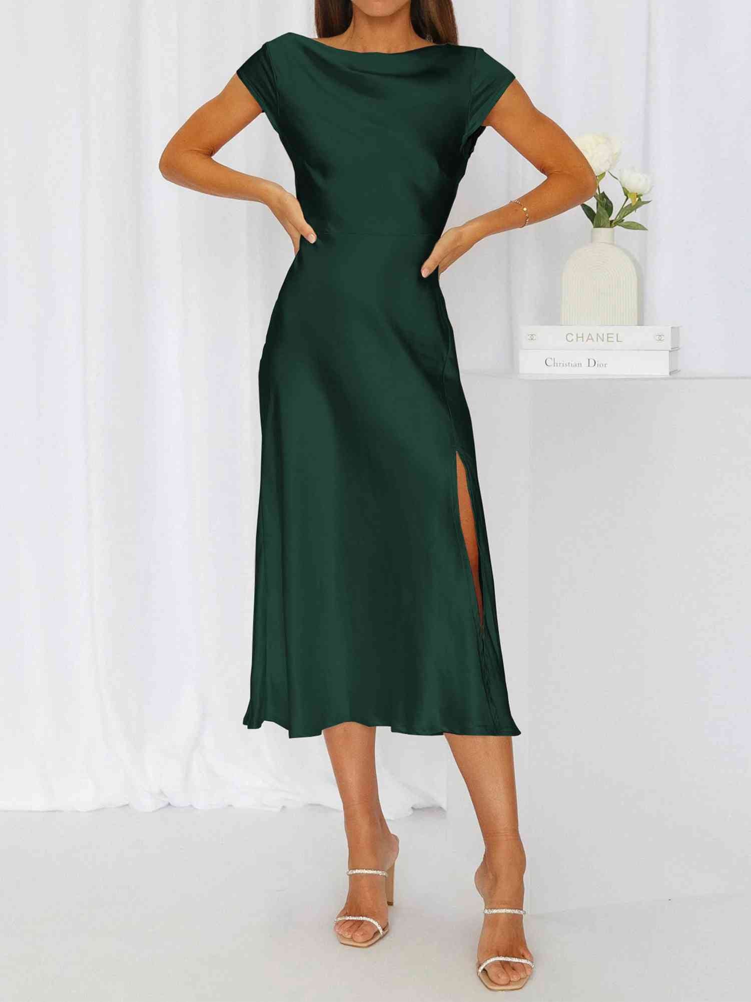 Isla Elegante Mouwloze Midi Jurk – Stijlvol & Verfijnd