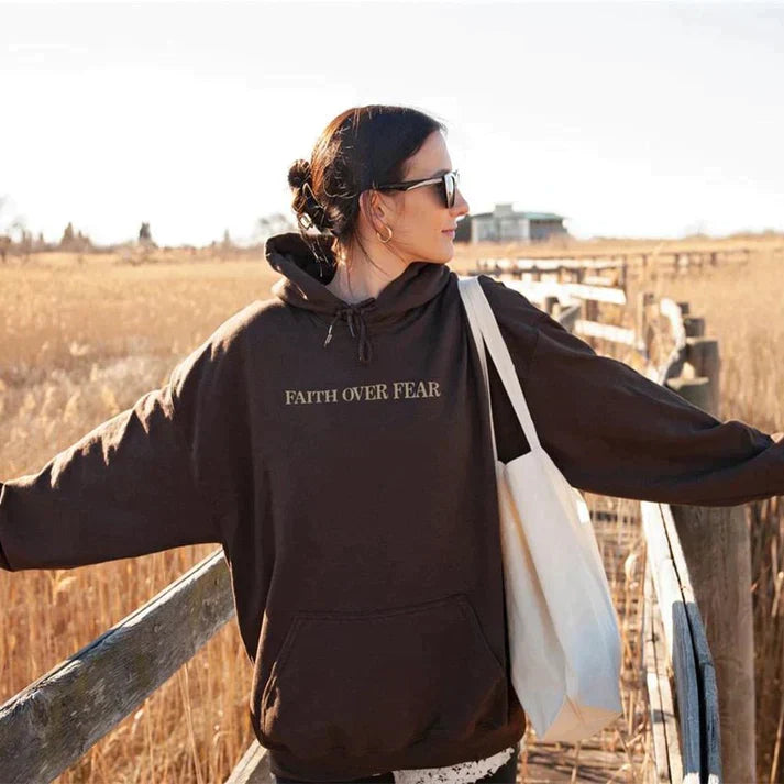 Amber Comfortabele Unisex Hoodie met Inspirerende Bijbelse Boodschap