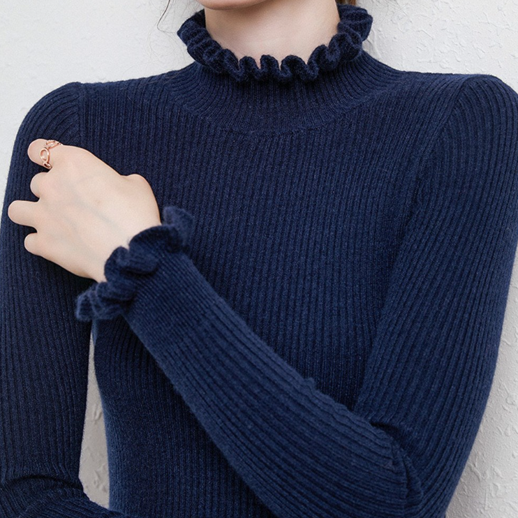 Julia Luxe Cashmere Turtleneck - Pure Comfort and Elegance