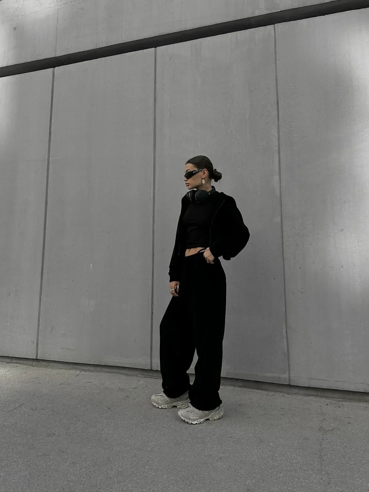 Luna Relax Lounge Set met Cropped Hoodie en Wijde Pijpen