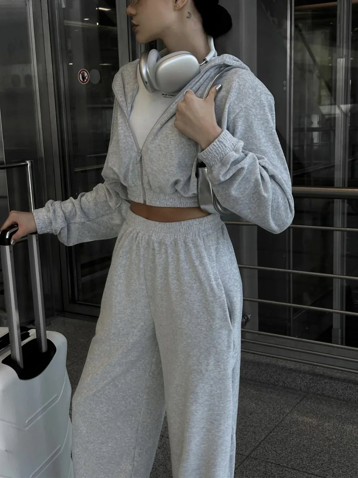 Luna Relax Lounge Set met Cropped Hoodie en Wijde Pijpen