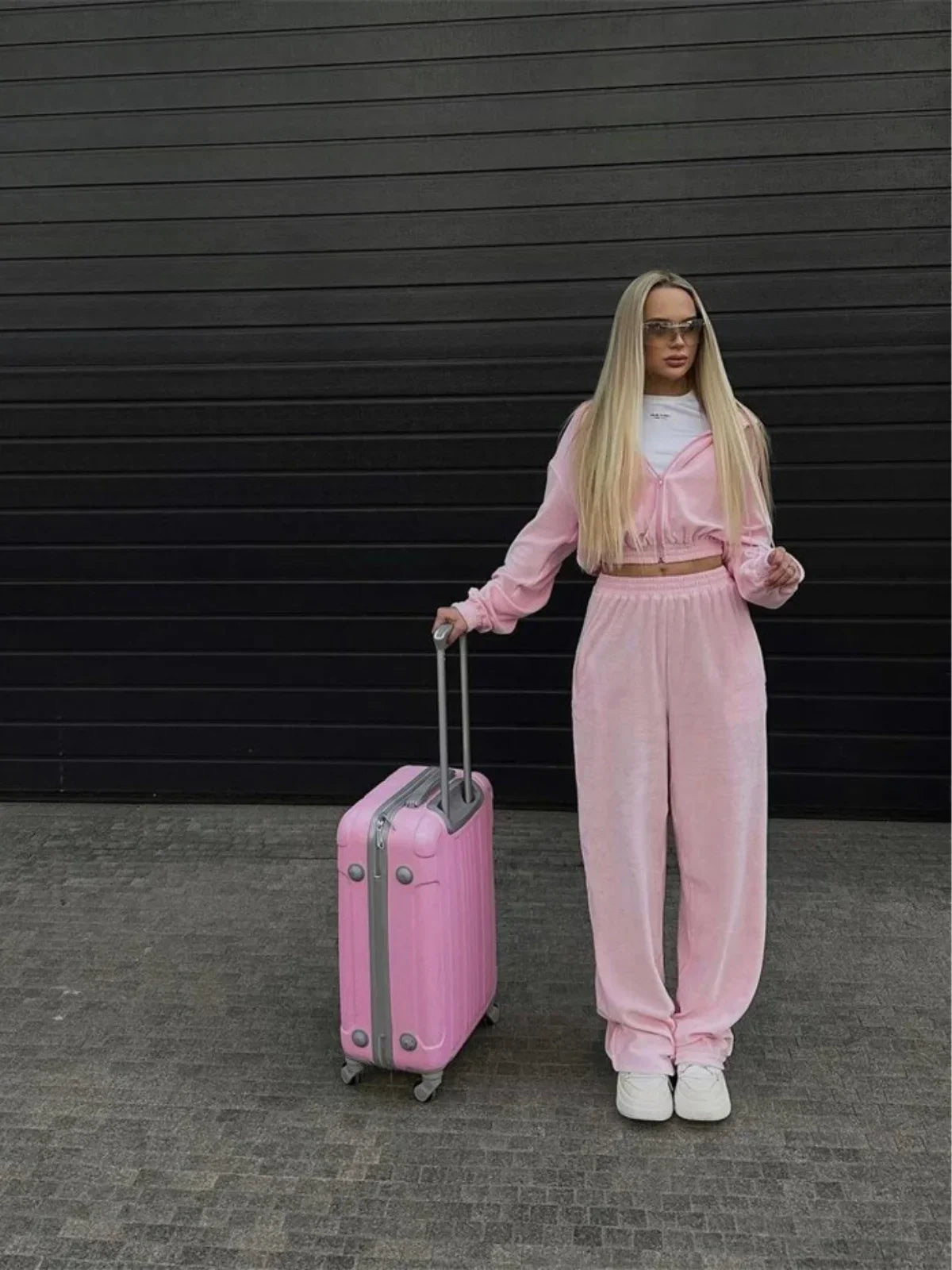 Luna Relax Lounge Set met Cropped Hoodie en Wijde Pijpen