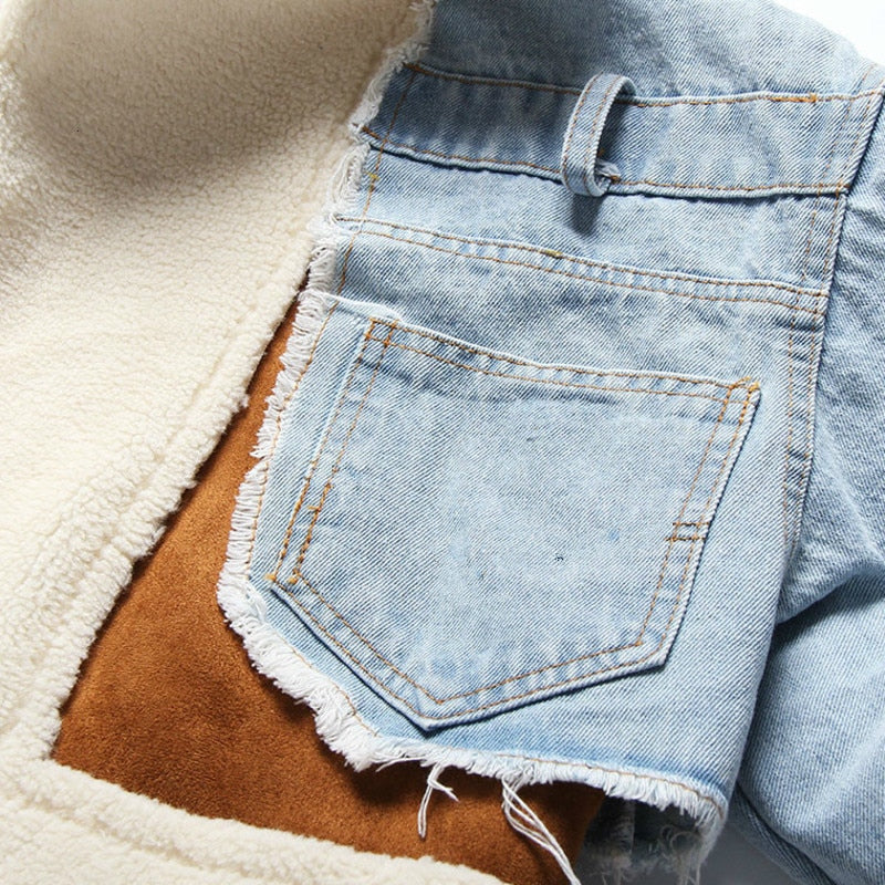 Cropped Denim Sherpa Jas met Contrast Vakken - Beige en Lichtblauw