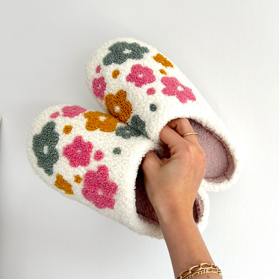 Livia Luxe Flower Slippers - Comfortable Slip-ons with Plush Lining and Anti-Slip Soles