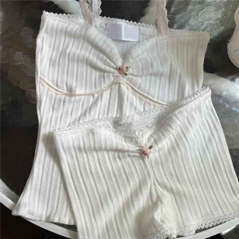 Isis Luxe Kant Pyjama Lingerieset - Verleidelijke Elegantie en Comfort voor Elke Nacht