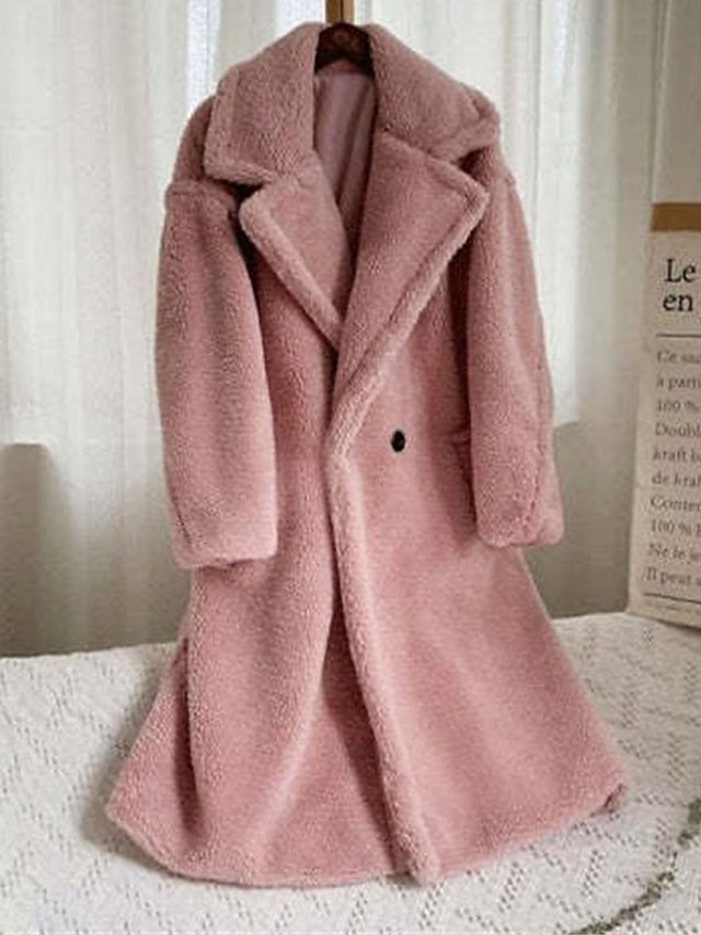 Emma's Luxe Winterjas: Verfijnde Warmte en Comfort voor Elke Gelegenheid