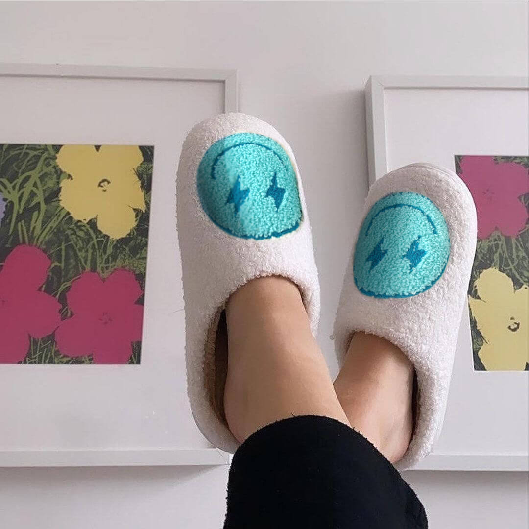 Jade Luxe Emoji Slippers - Comfortabele en Stijlvolle Loungewear voor Elke Dag