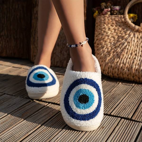 Amara - Knusse Evil Eye Pluche Slippers