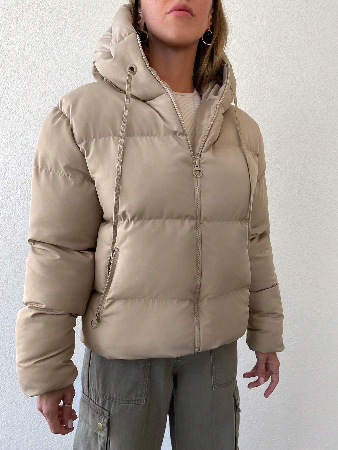Emma Luxe Pufferjas met Kap en Rits voor Comfortabele Winterdagen