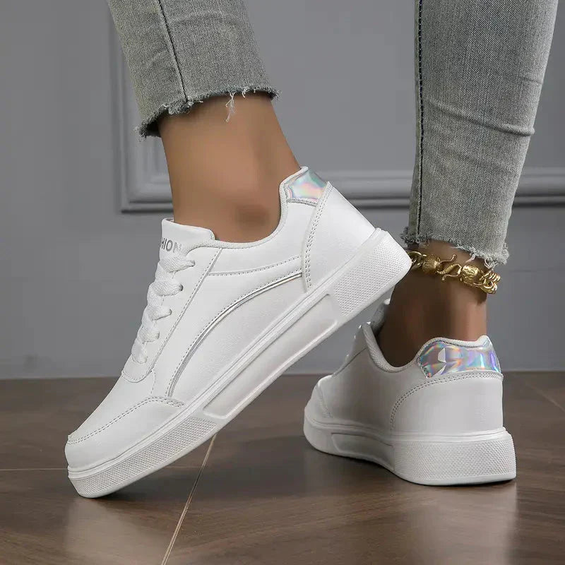 Phoebe Verfijnde Lage Sneakers – Lichtgewicht en Elegant voor Elke Dag