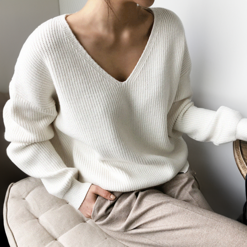 Fleur Comfortable V-neck Sweater with Soft Knitted Texture