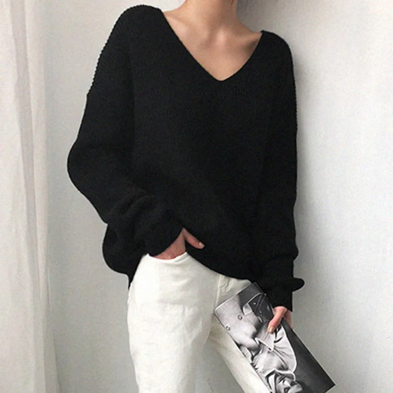 Fleur Comfortable V-neck Sweater with Soft Knitted Texture