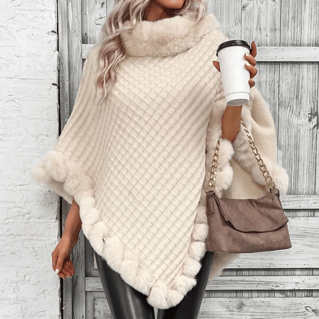 Amara - Luxe Zachte Poncho met Faux Fur Details