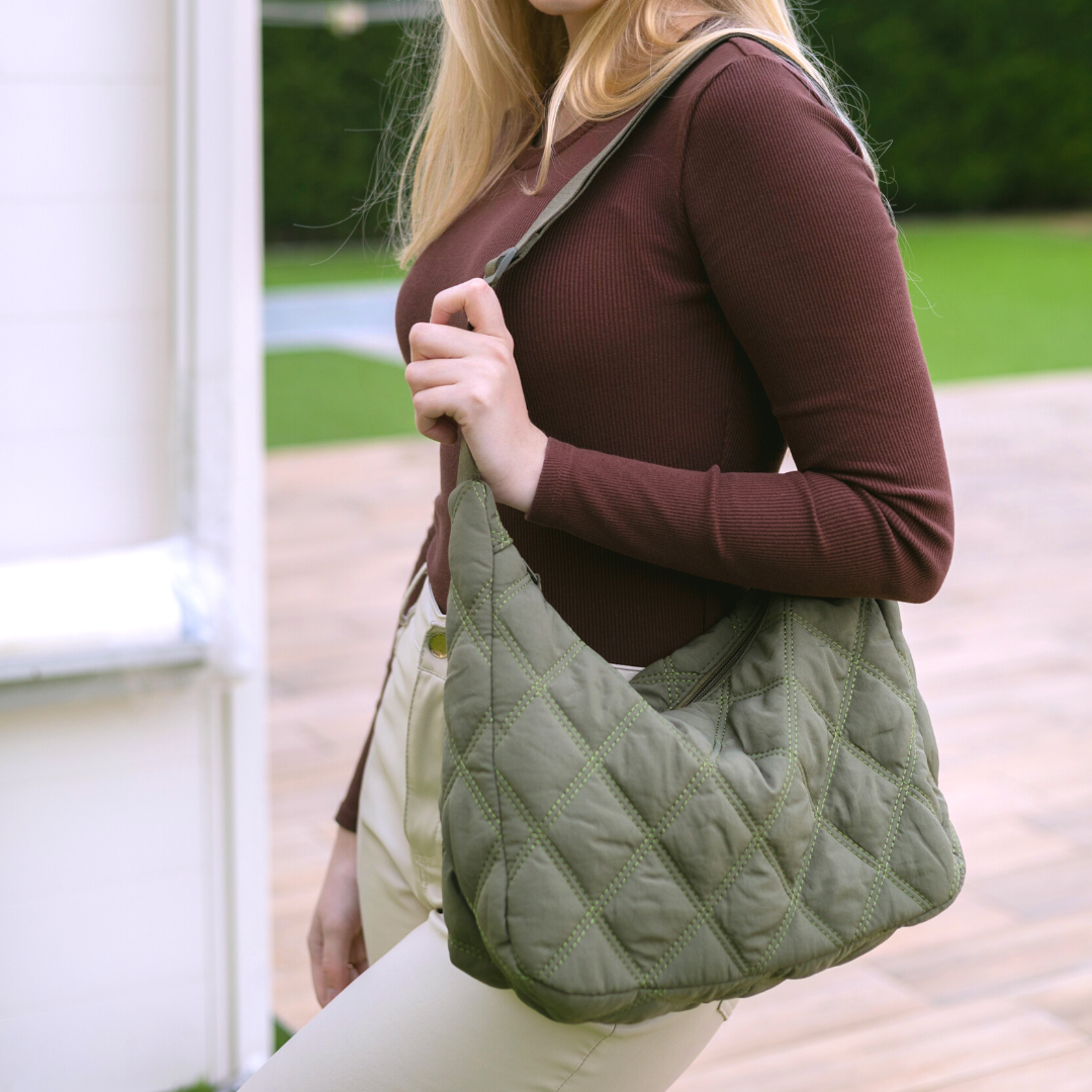 Zafira's Luxe Quilted Puffer Bag - Stylish and Spacious Shoulder Bag with Adjustable Strap for Ultimate Comfort