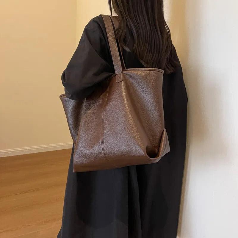 Zafira's Exquisite Vegan Leather Tote Bag for Every Day