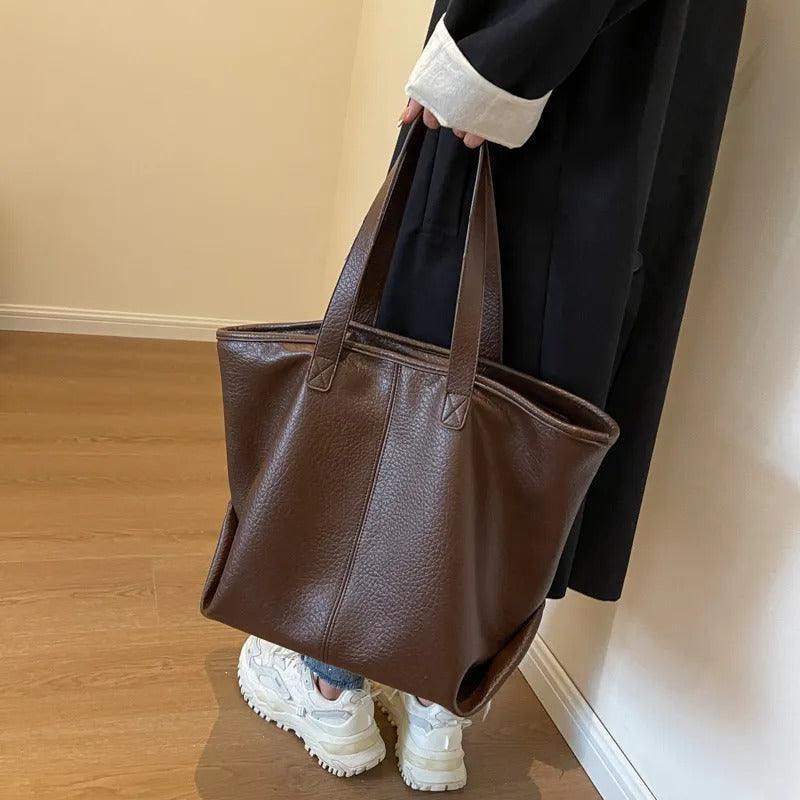 Zafira's Exquisite Vegan Leather Tote Bag for Every Day