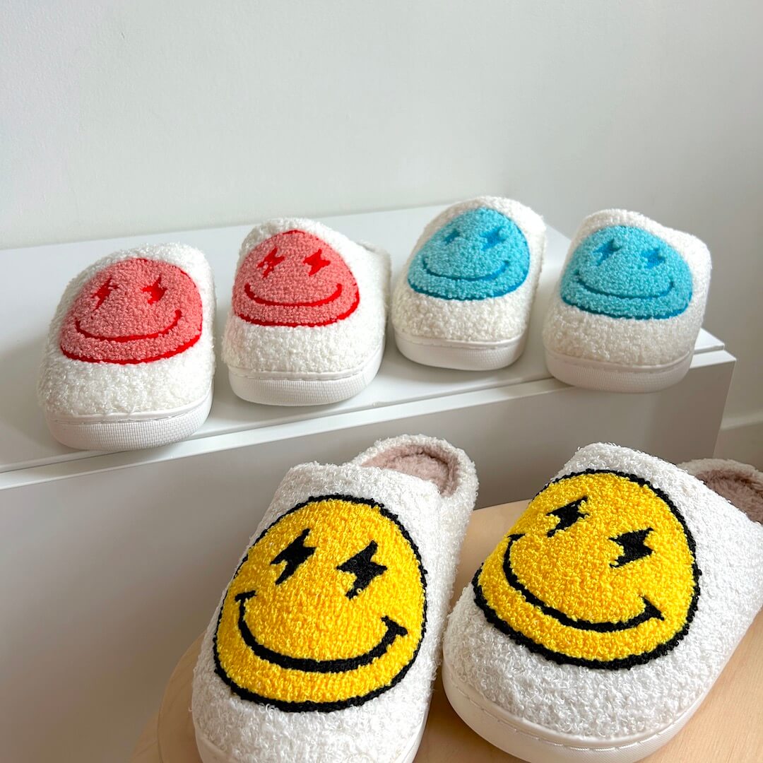 Jade Luxe Emoji Slippers - Comfortabele en Stijlvolle Loungewear voor Elke Dag